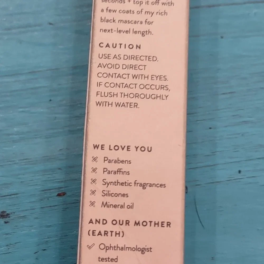 New Honest Beauty Extreme Length Mascara & Lash Primer